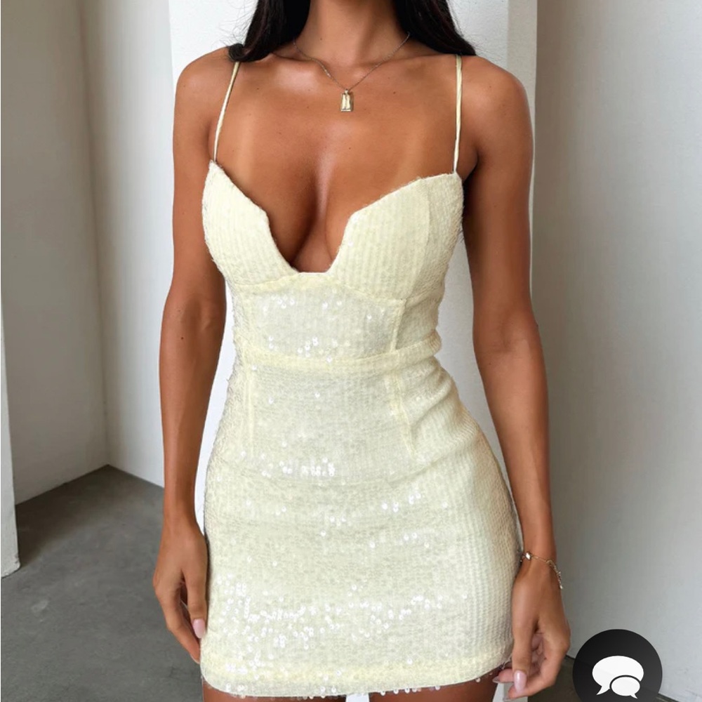 Elegant yellow Sequin Dress NWT Homecoming, Rush, Night Pit